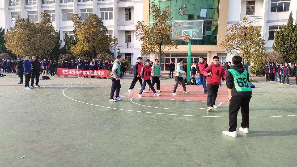 英亚体育组织学生篮球联赛